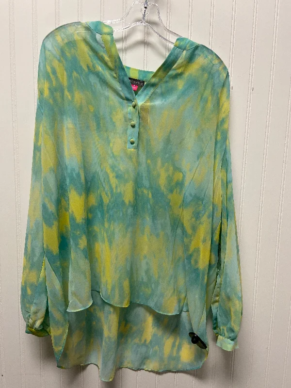 women's tops for those who want to show off their figure in a flattering wayTop Long Sleeve By Vince Camuto In Blue & Green, Size: 1x