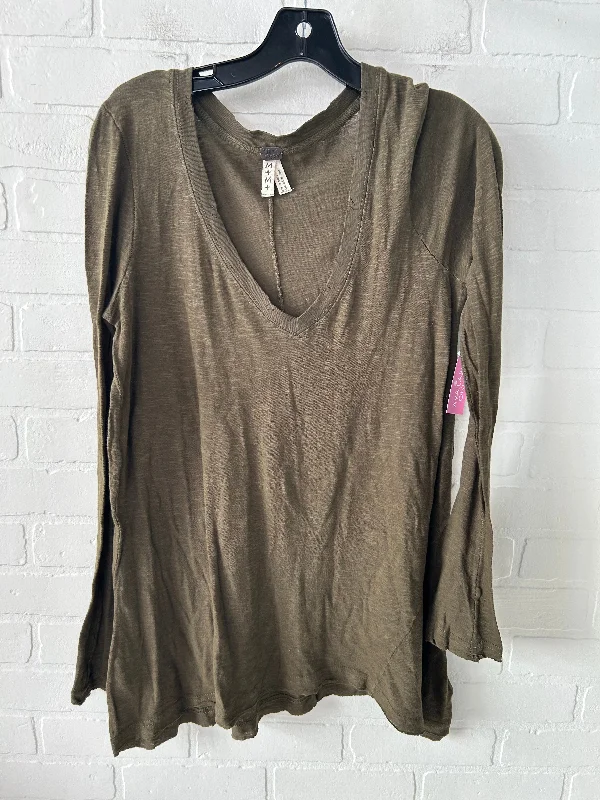 women's tops for cozy nights inTop Long Sleeve By We The Free In Green, Size: M