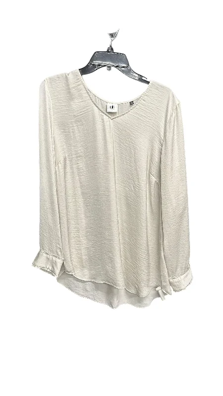 women's tops for those who love to dress up their casual looks with stylish topsTop Long Sleeve By Cabi In Cream, Size: L