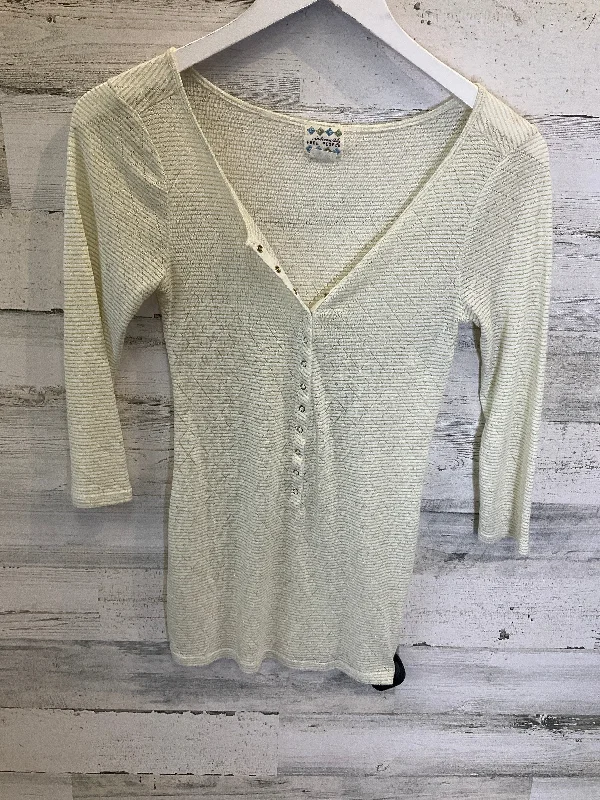 women's tops for those who love bold and vibrant colorsGold Top 3/4 Sleeve Free People, Size S