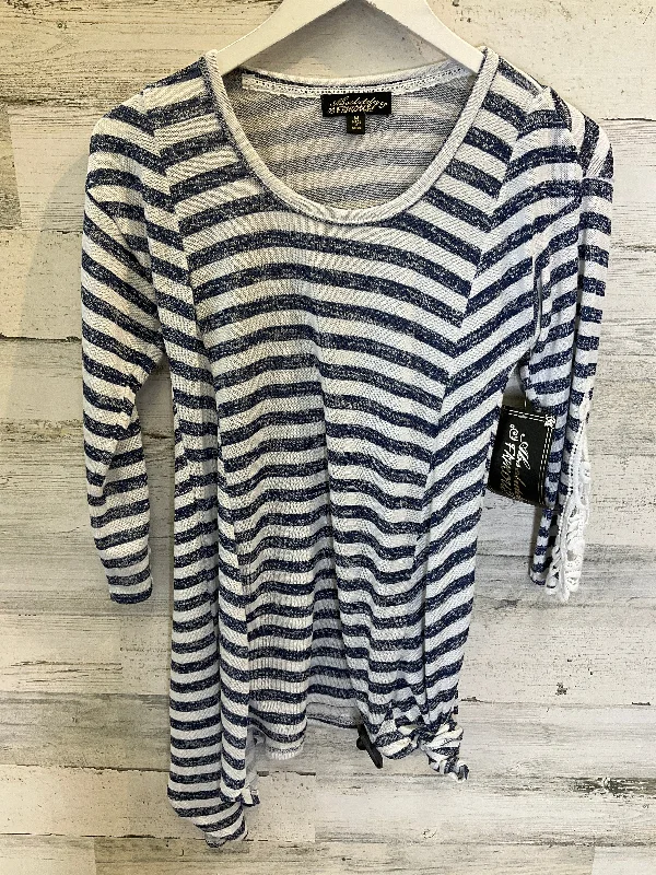 women's tops with spaghetti straps and deep V-necksBlue & White Top 3/4 Sleeve Absolutely Famous, Size M