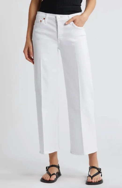 Mid Rise Wide Leg Crop Jean In White